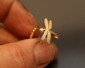 14 kt dragonfly ring