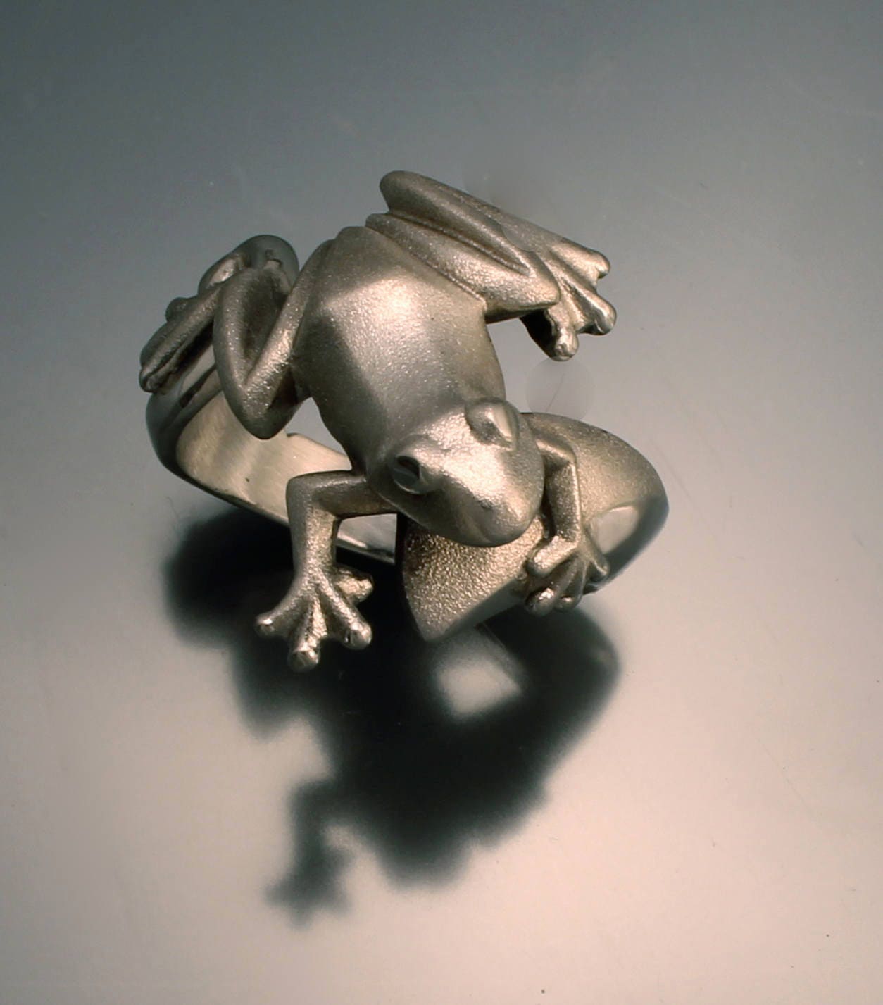 frog ring, silver