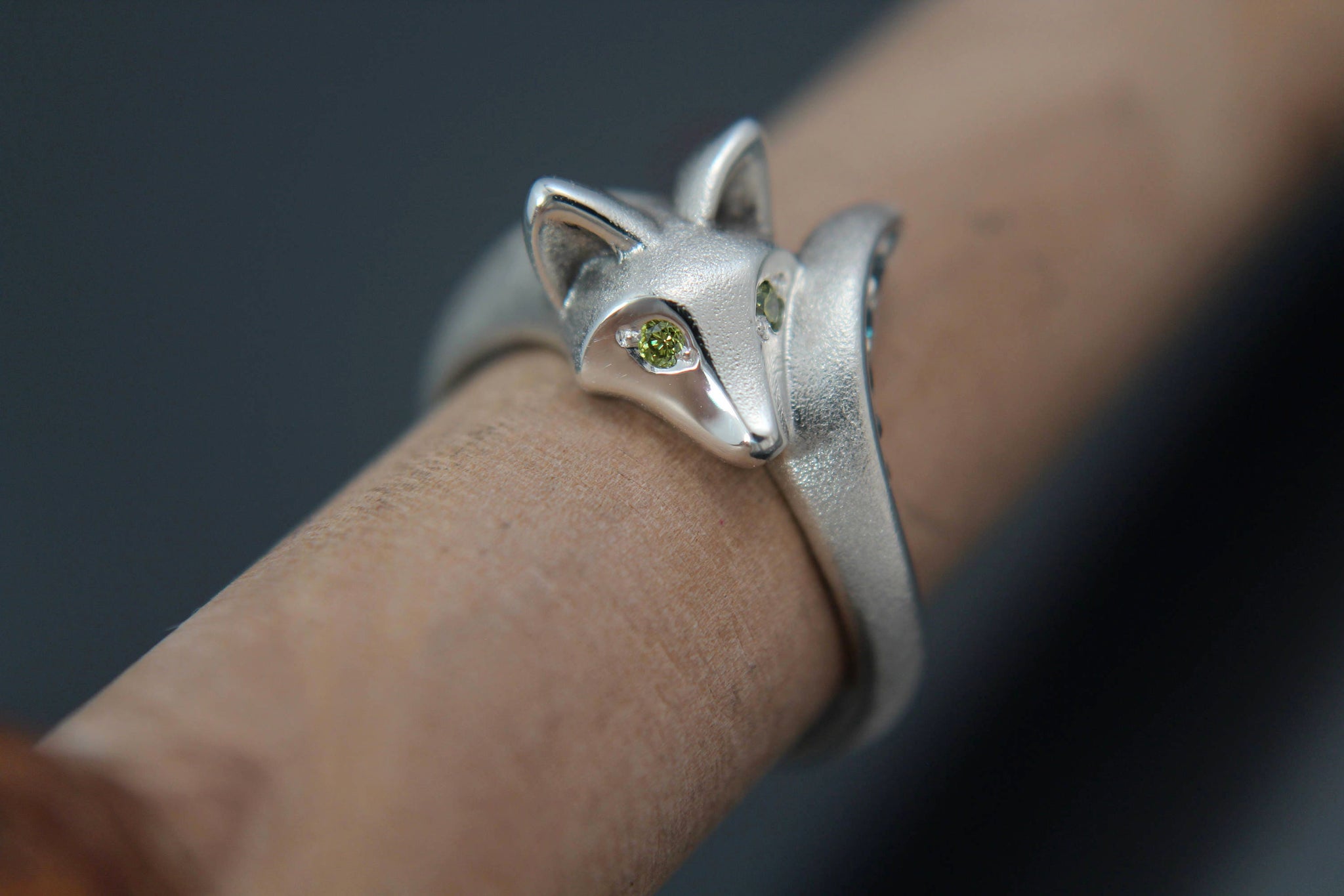 baby fox ring with diamond tail