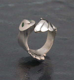 owl ring .  colored stone eyes