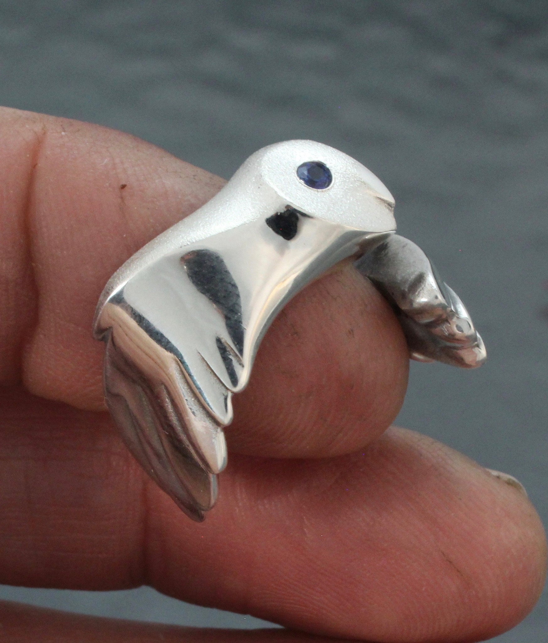 owl ring .  colored stone eyes