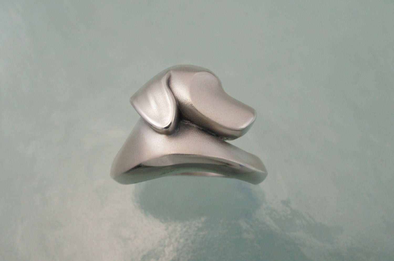 labrador  ring.  silver satin finish